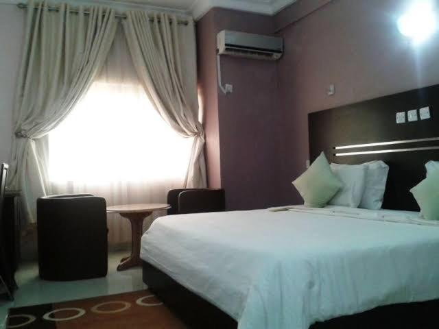 Jades Hotel Wupa Экстерьер фото